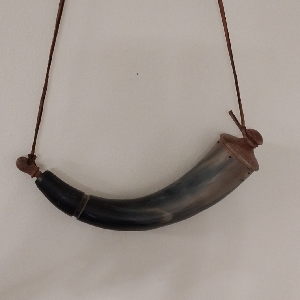 Vintage Powder Horn with Leather Strap - Black & Brown